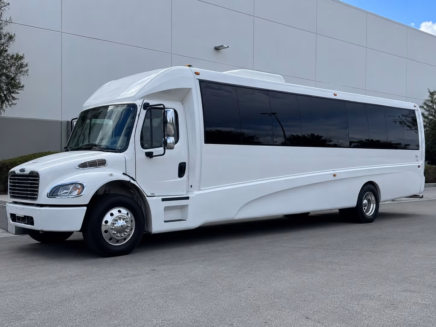 austins sixth street rainey street entertainment districts party bus