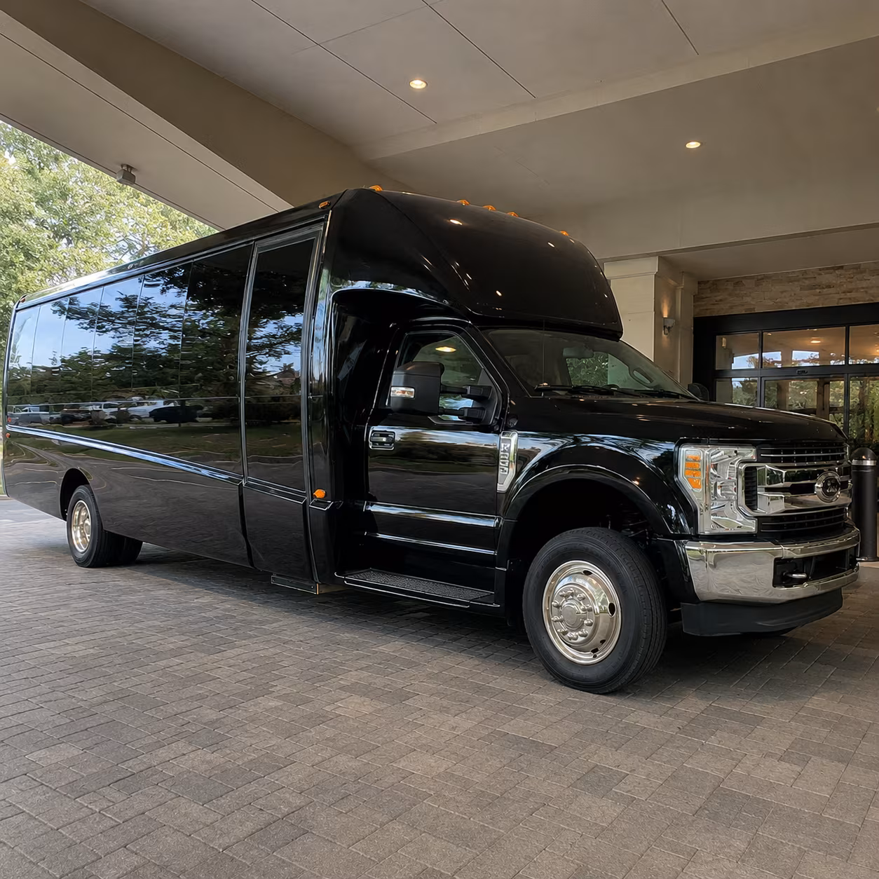 minibus rentals for pflugerville prom groups of any size