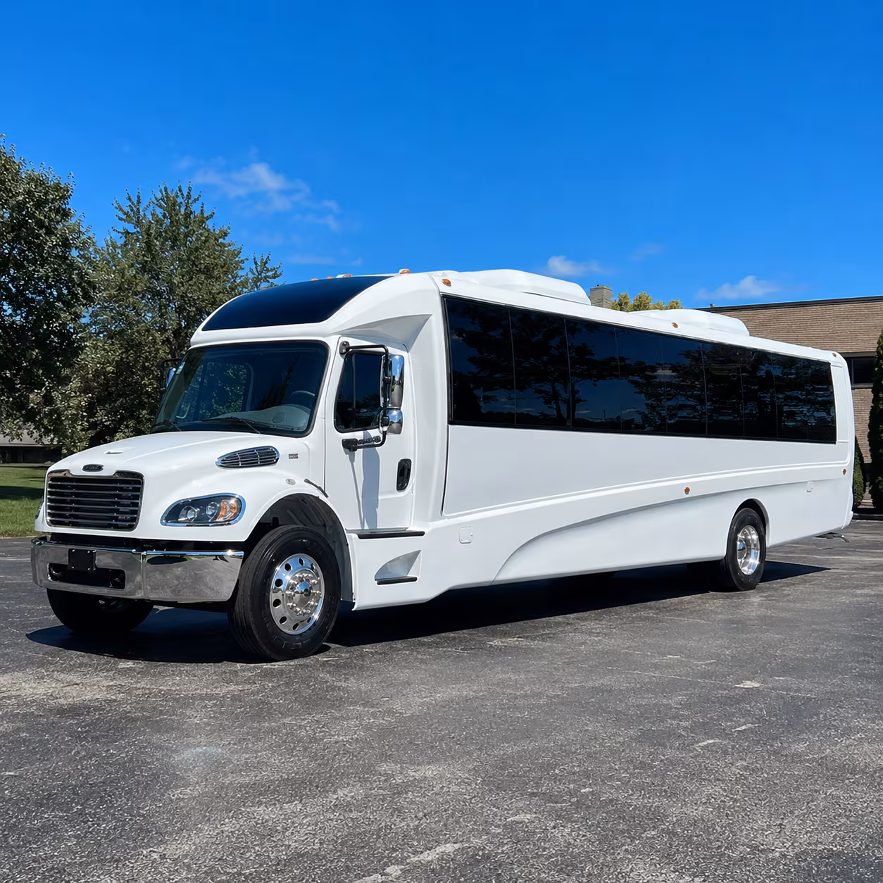 pflugerville 28 passenger minibus