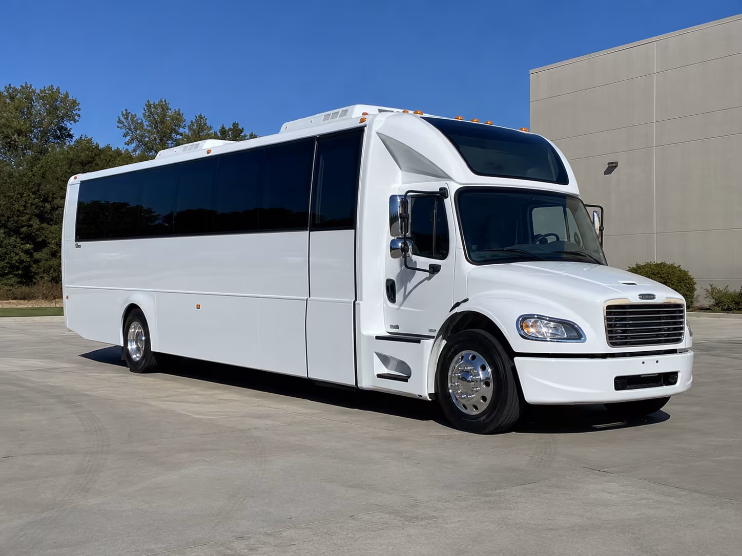 pflugerville 28 passenger party bus