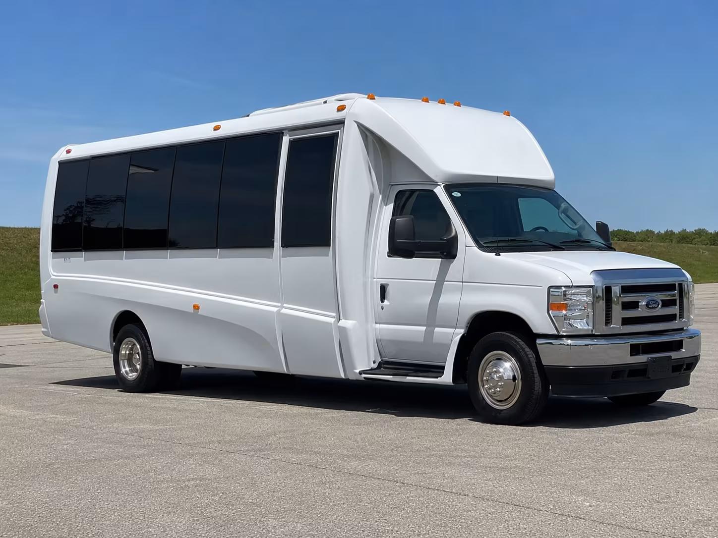 pflugerville quincea n era sweet 16 party bus rental